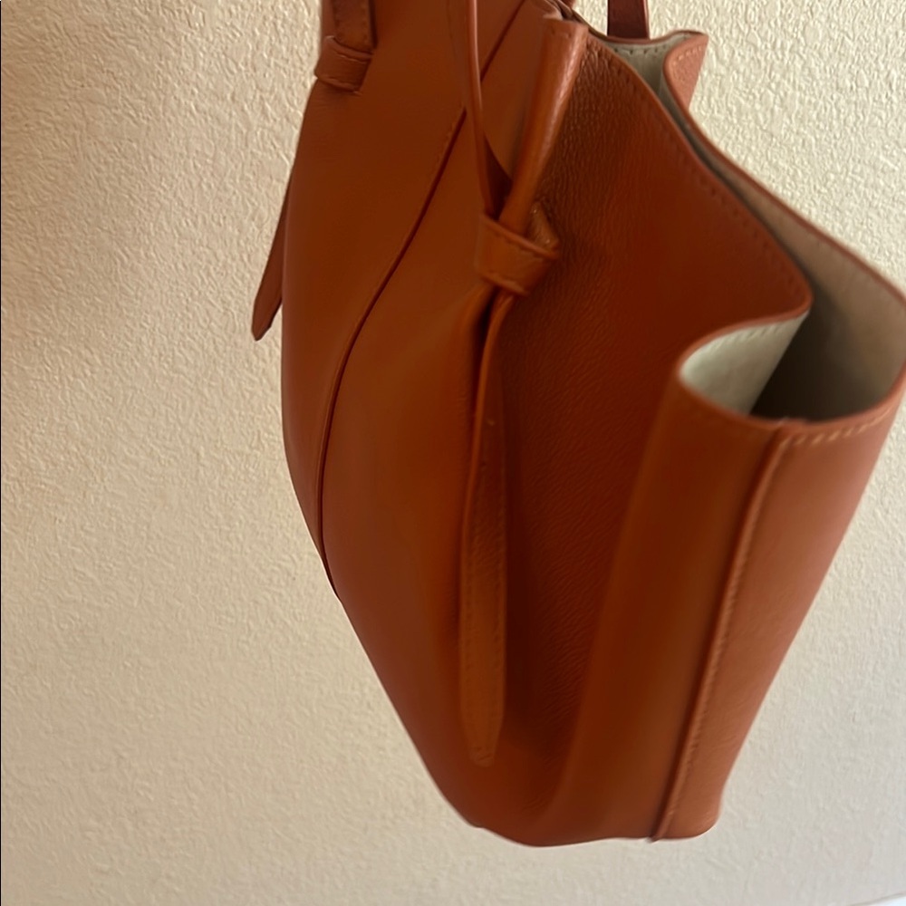 Yuzefi Brown Leather Tote Bag Mochi - Picture 8 of 15